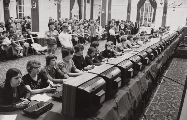 L&rsquo;histoire de l&rsquo;esport, la naissance des pro-gamers !