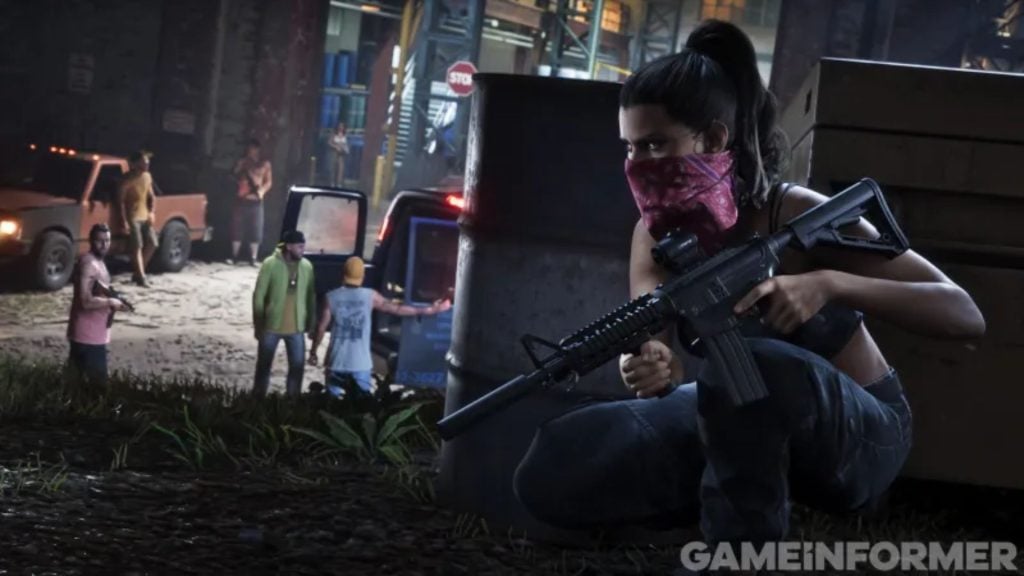 Lucia arme au poing en pleine fusillade dans GTA 6