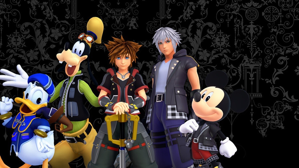 Sora avec la Keyblade aux cotes de Mickey, Donald et Dingo dans Kingdom Hearts