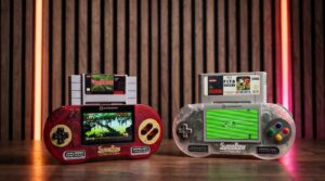 Hyperkin SupaBoy Prime & Crimson : la Super Nintendo portable à 129,99 € lit vos cartouches originales
