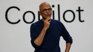 Logo Microsoft et division Xbox face au plan de d\u00e9parts volontaires de 60 000 salari\u00e9s