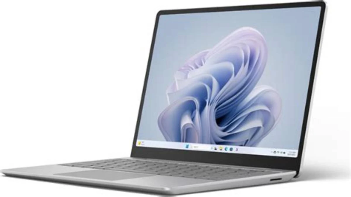 Microsoft Surface Laptop & Surface Pro (Copilot+ PC - Windows 11)