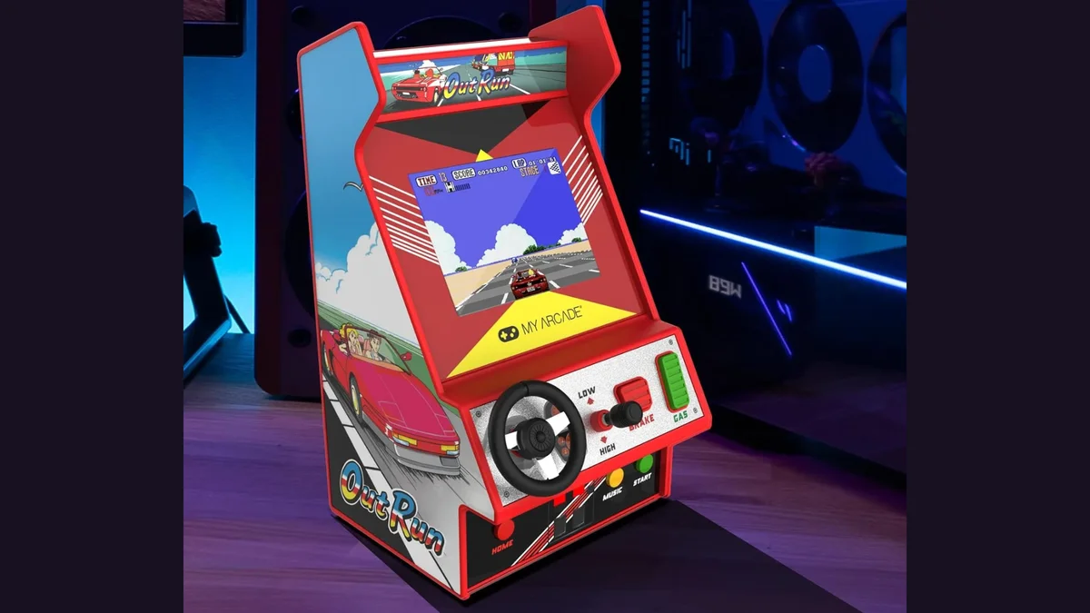 Mini-borne My Arcade Out Run Racing Player SEGA avec volant et levier
