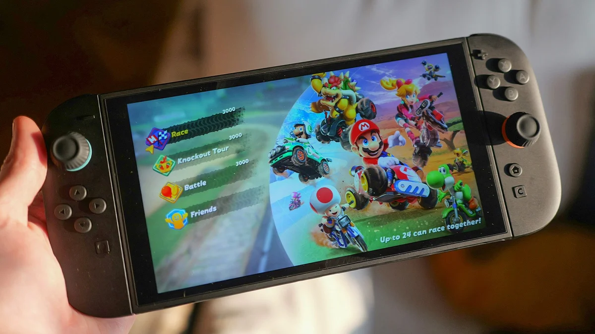 Nintendo Switch 2 écran LCD 7,9 pouces sur la révision matérielle OSM-CPU-01 Nintendo Switch 2 écran LCD 7,9 pouces en jeu lors du test de la révision OSM-CPU-01