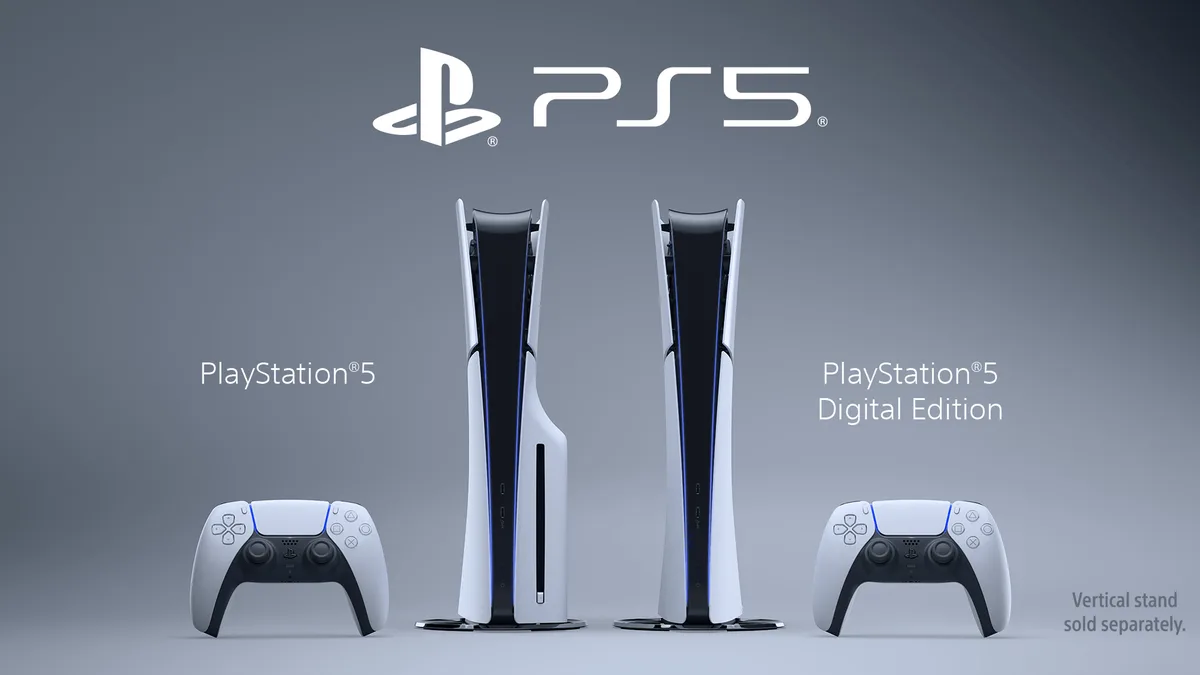 PlayStation 5 Slim avec lecteur de disque Blu-ray 4K Ultra HD amovible face à la PS5 Digital Edition