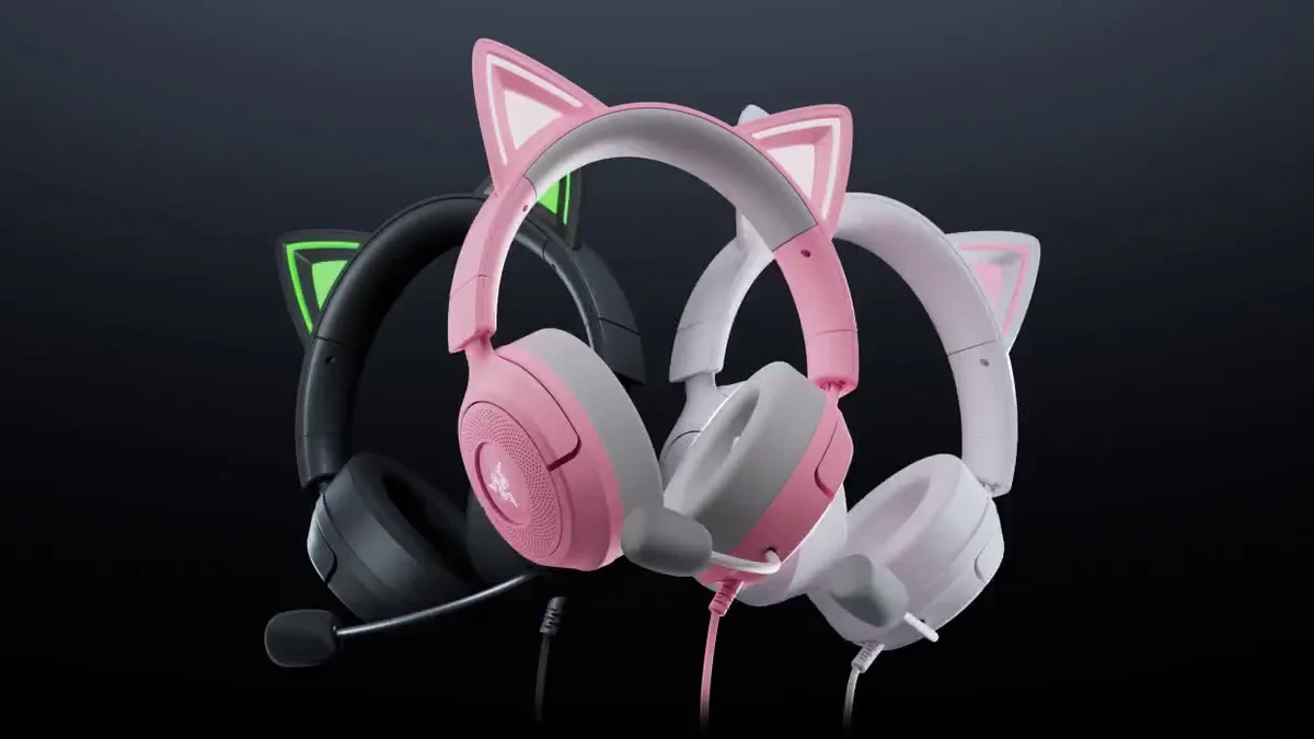 Casque Razer Kraken Kitty V3 avec oreilles de chat et oreillettes reactives Razer Chroma RGB
