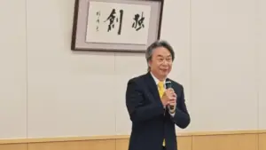 Shigeru Miyamoto sous la calligraphie Dokuso Originalité chez Nintendo