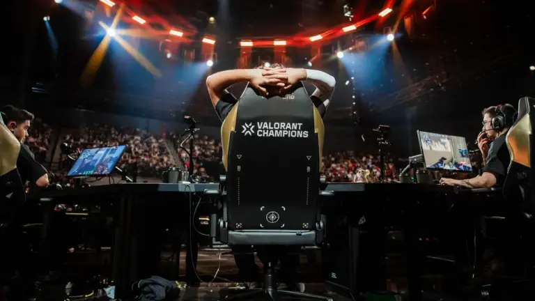 Valorant Champions souris filaire
